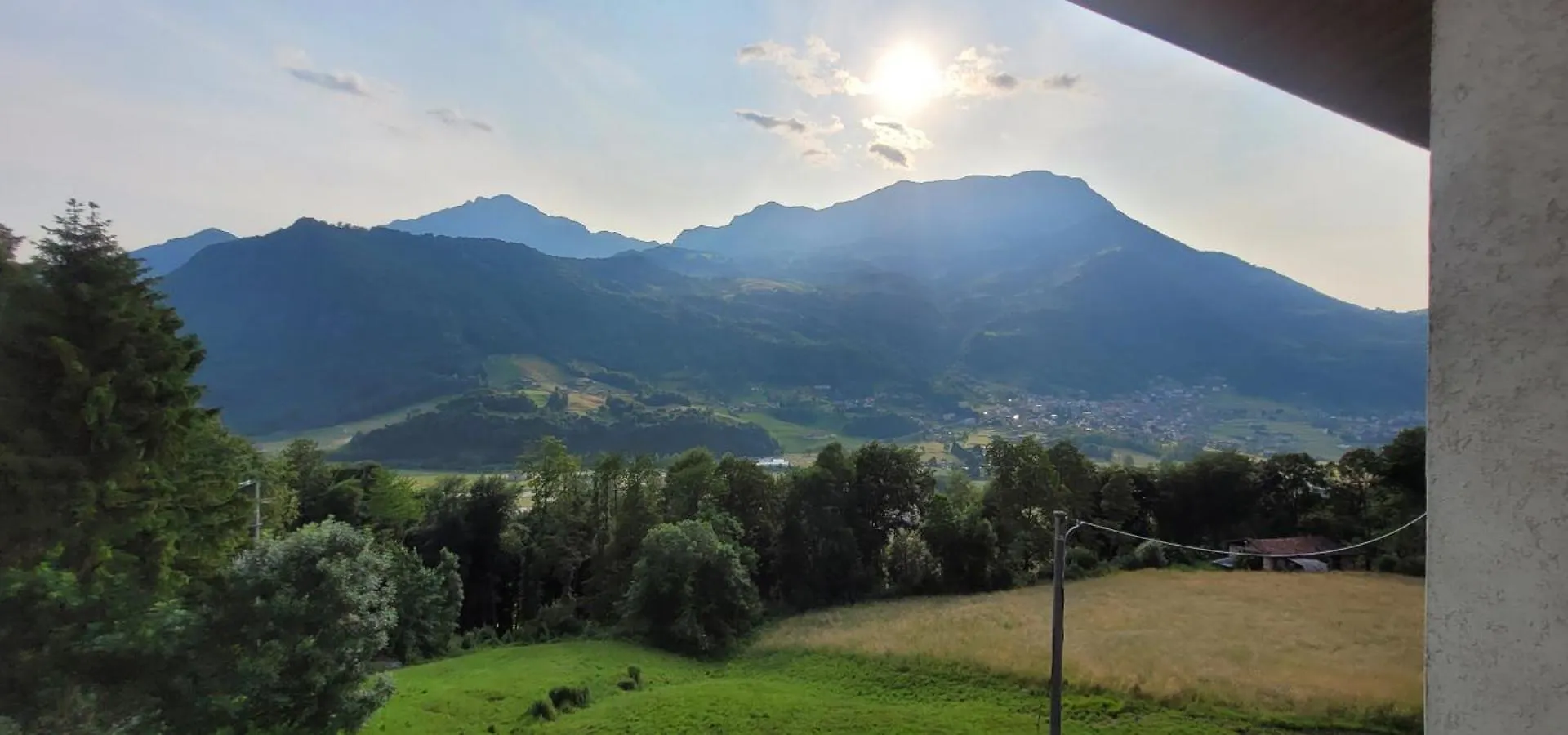 Spacious Mountain View Attic Apartment Barzio 0*,  Italy