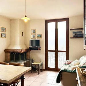 Appartamento Mountain Lodging With Fireplace And Mountain View, Barzio